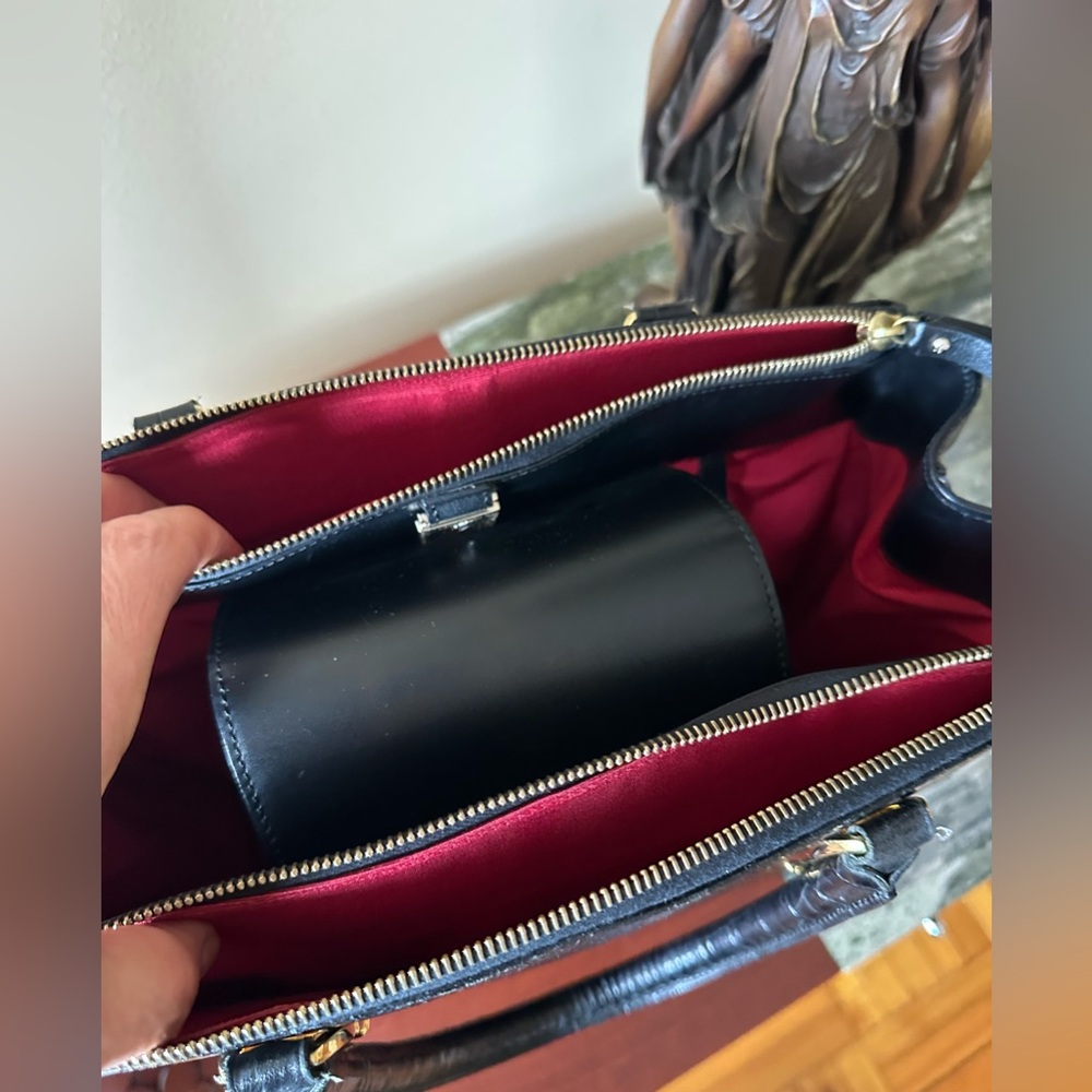 ASPINAL of London Black Leather Bag Size 12 1/4”/10”/5”. Good used condition. - Picture 3 of 15